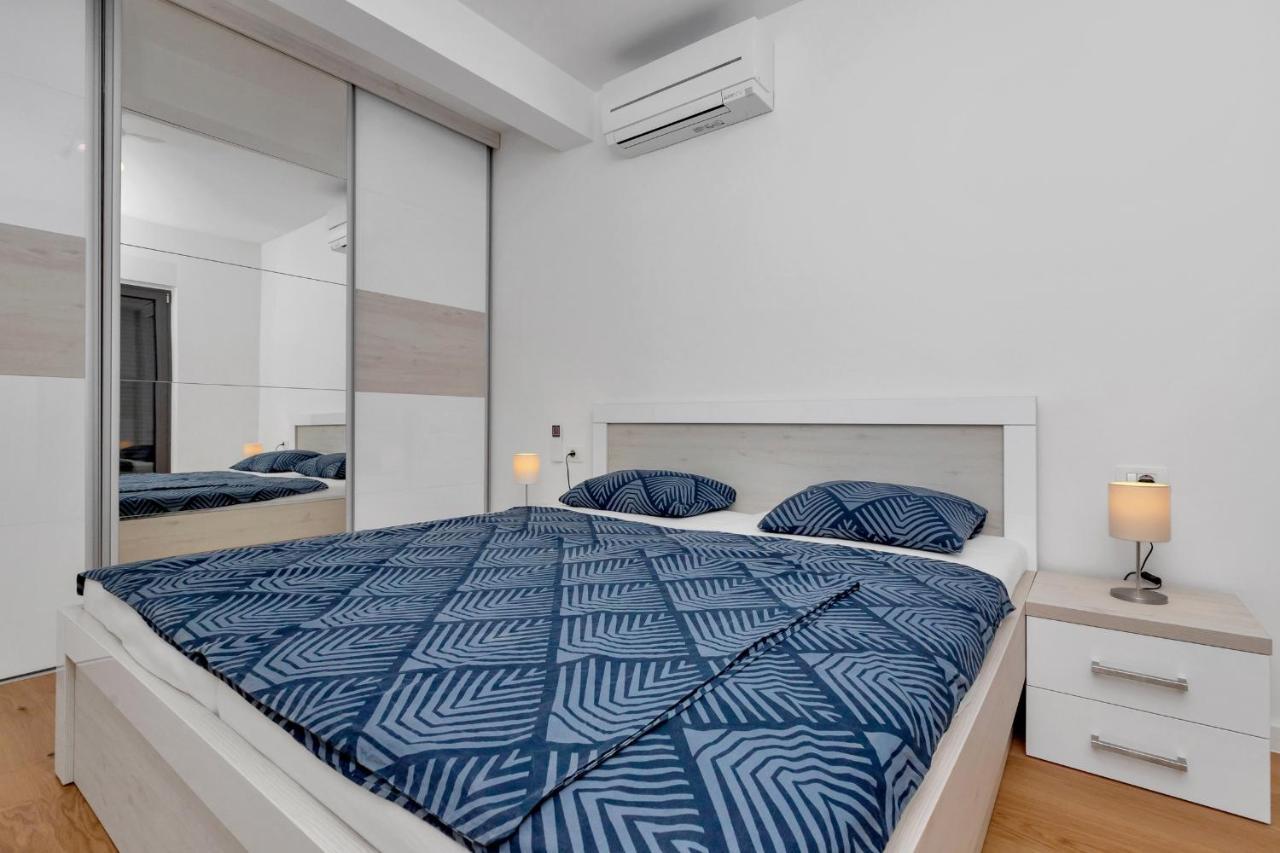 Luxury Apartment Sidro With Free Beach Parking Makarska Bagian luar foto