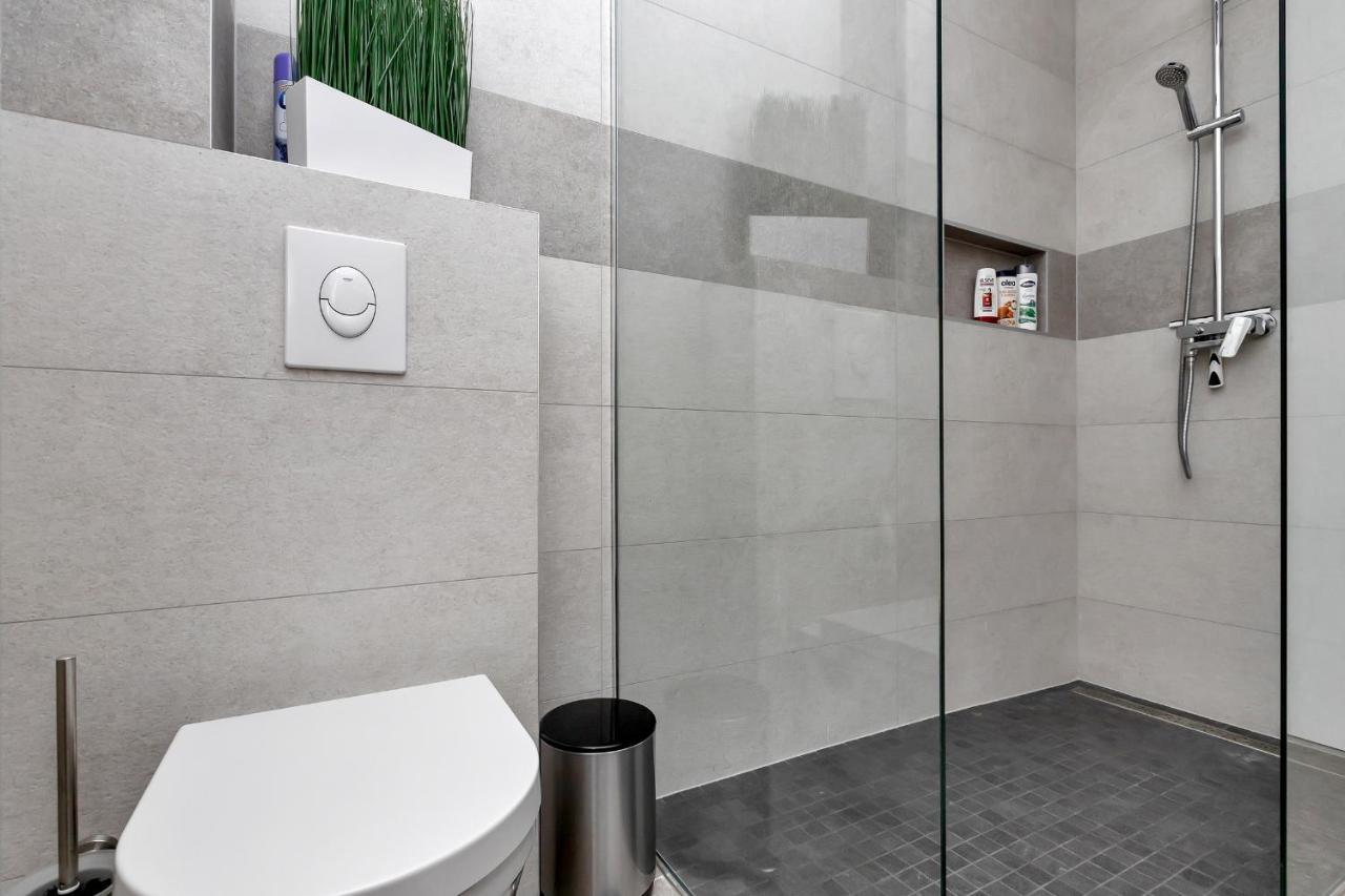 Luxury Apartment Sidro With Free Beach Parking Makarska Bagian luar foto